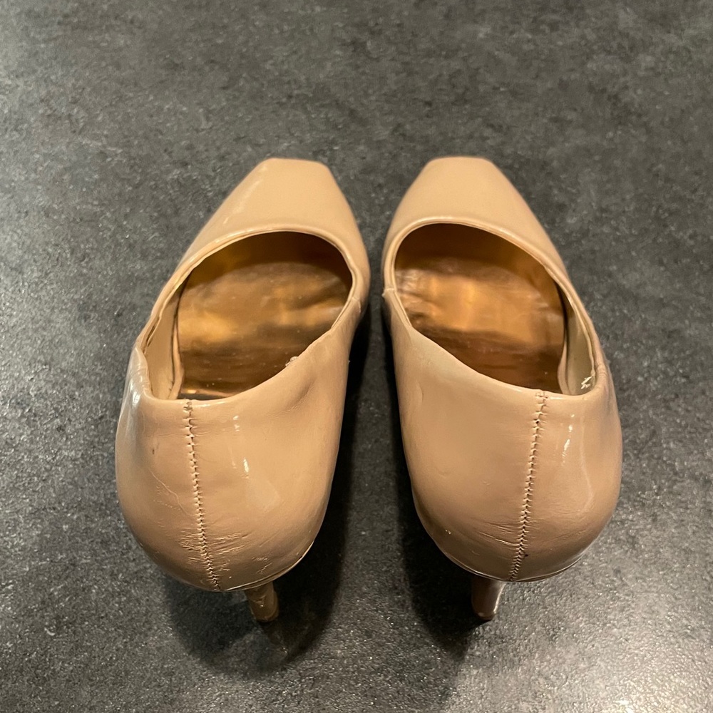Heels - Picture 4 of 7